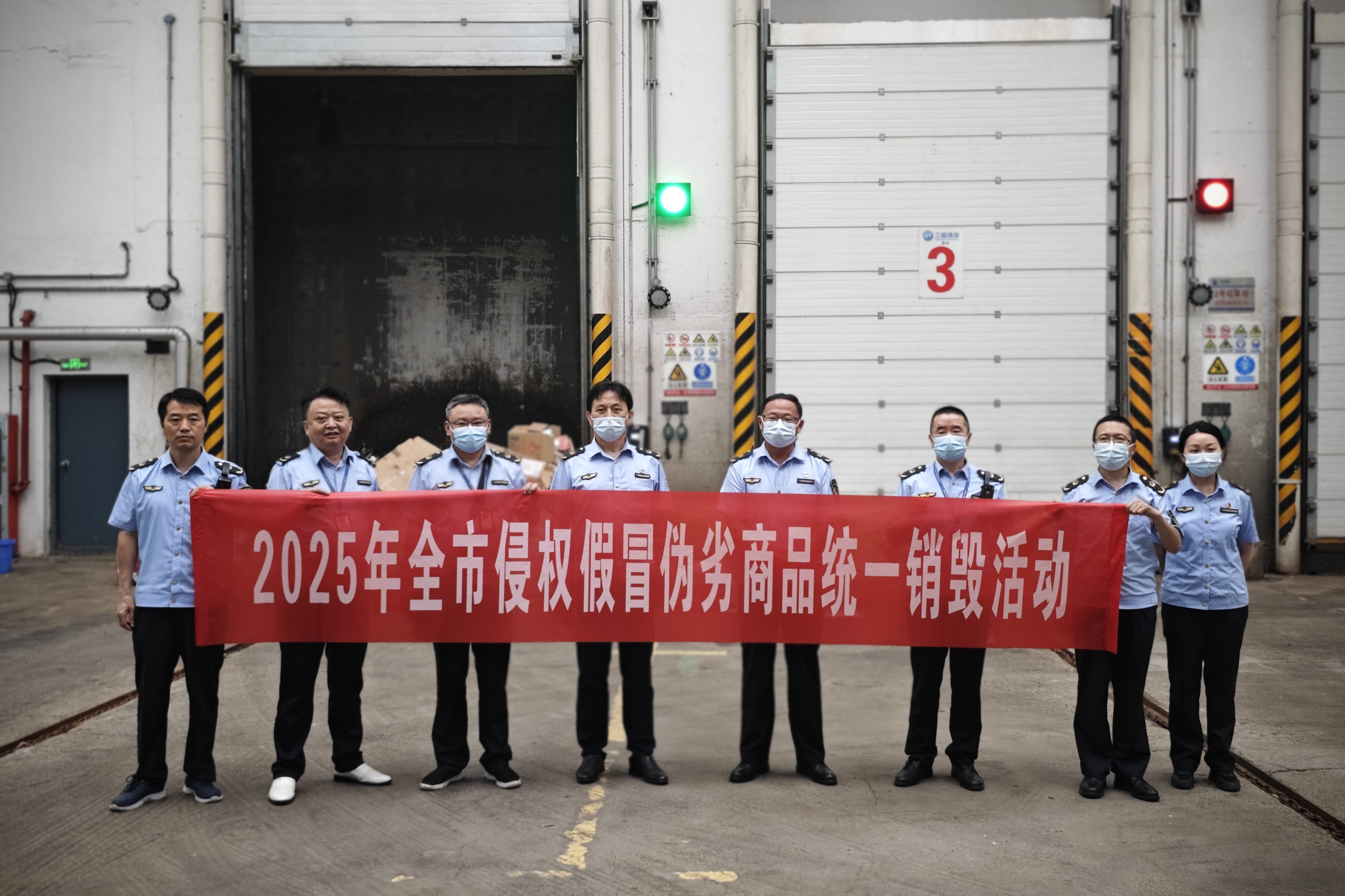 照片.jpg 照片.jpg